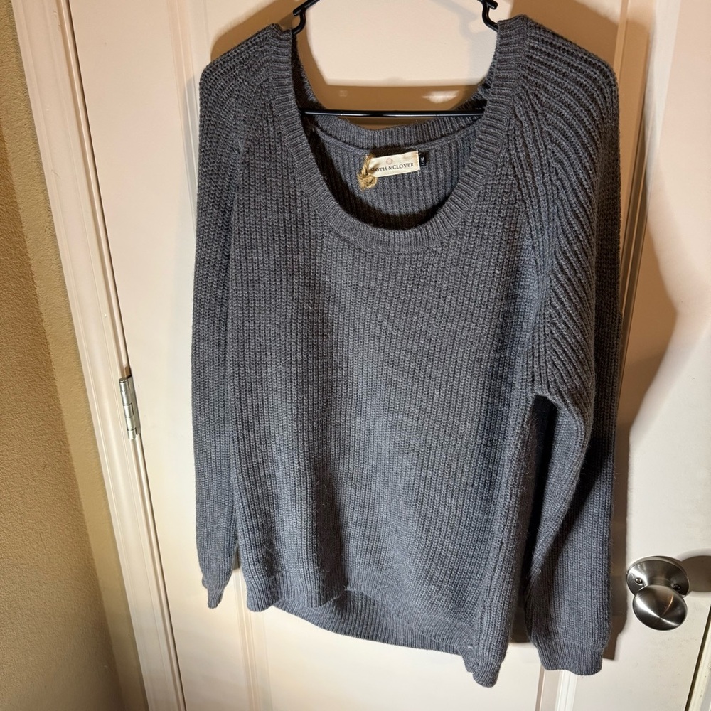 Kloth & Clover Cold Shoulder Knit Sweater – Gray – L/XL